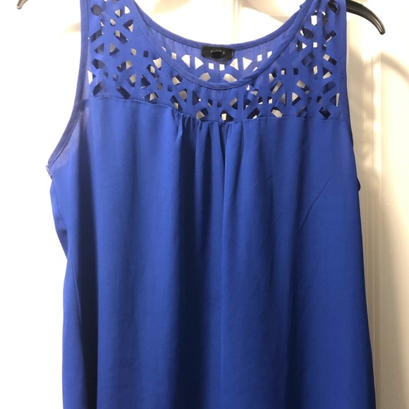 edge Tops - Blue edge cutout tank top